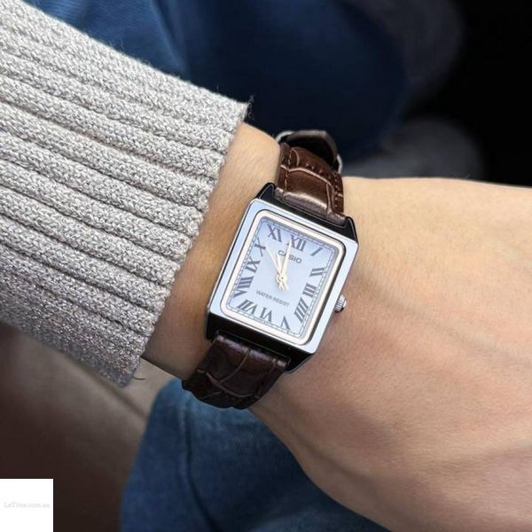 CASIO LTP-V007L-7B2UDF жіночий годинник  CASIO LTP-V007L-7B2UDF жіночий годинник  фото