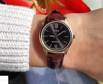 CASIO LTP-V005GL-1B2UDF жіночий годинник  CASIO LTP-V005GL-1B2UDF жіночий годинник  фото
