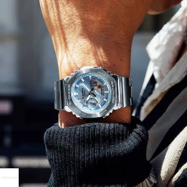 CASIO GM-2110D-2A чоловічий годинник CASIO GM-2110D-2A чоловічий годинник фото